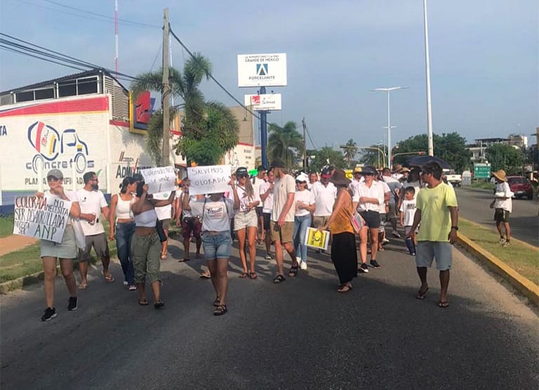 Citizens protest Punta Colorada development project, demand public consultation
